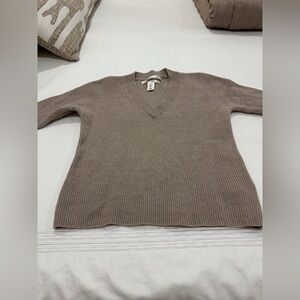 “Max Studio” Taupe Extrafine Merino Wool Sweater, size M